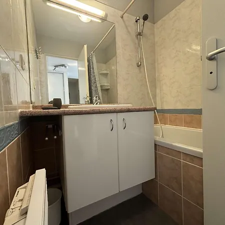 Cosy Avec Balcon, Parking Et Piscine - La Rochelle - Fr-1-246-692